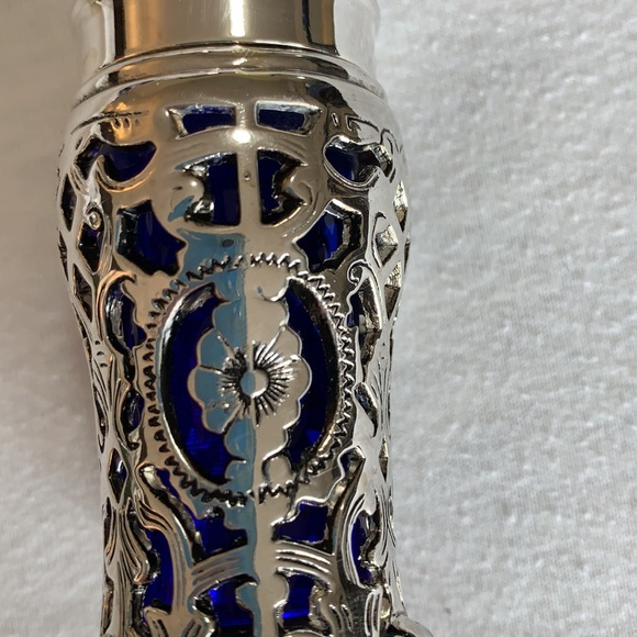 Sold Sold Sold   Neiman Marcus Never Used Salt and Pepper Shakers - Picture 7 of 8